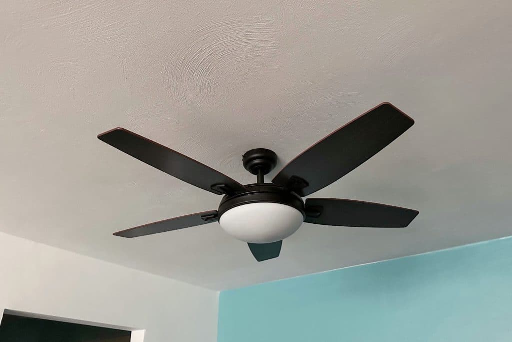 The Potential Impact Of Ceiling Fans on Indoor Air Quality: An In-Depth Analysis